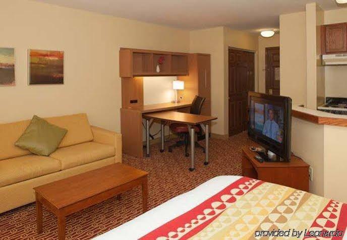 Towneplace Cleveland Hotel