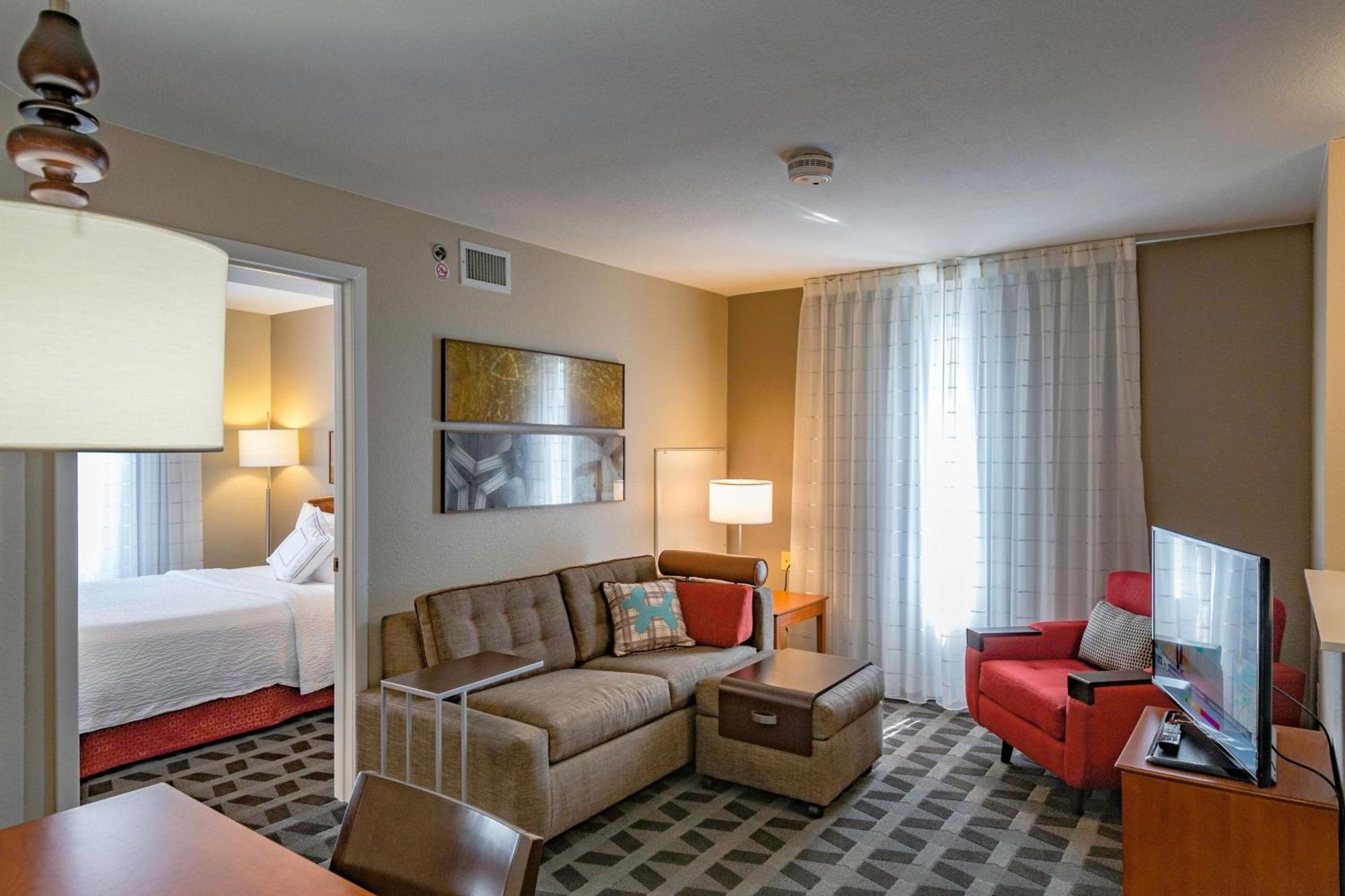 Towneplace Cleveland 3*